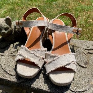 Lucky Brand Margaline Beige Canvas w a Little Sparkle Espadrille Sandals Size 8